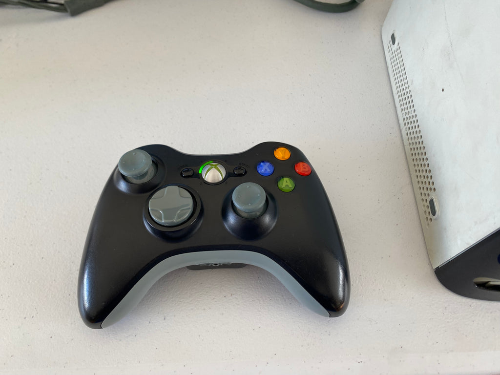 Black Xbox 360 Controller cleaned w/ new joysticks