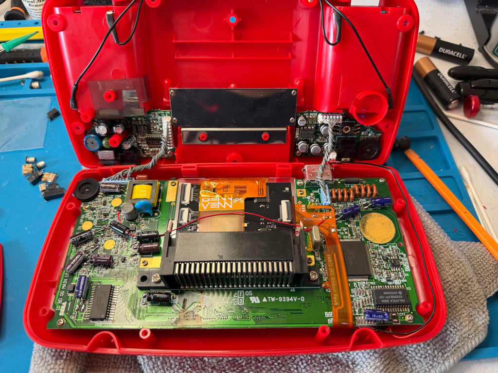 Custom Sega Game Gear w/ BennVenn HD IPS screen & full recap!