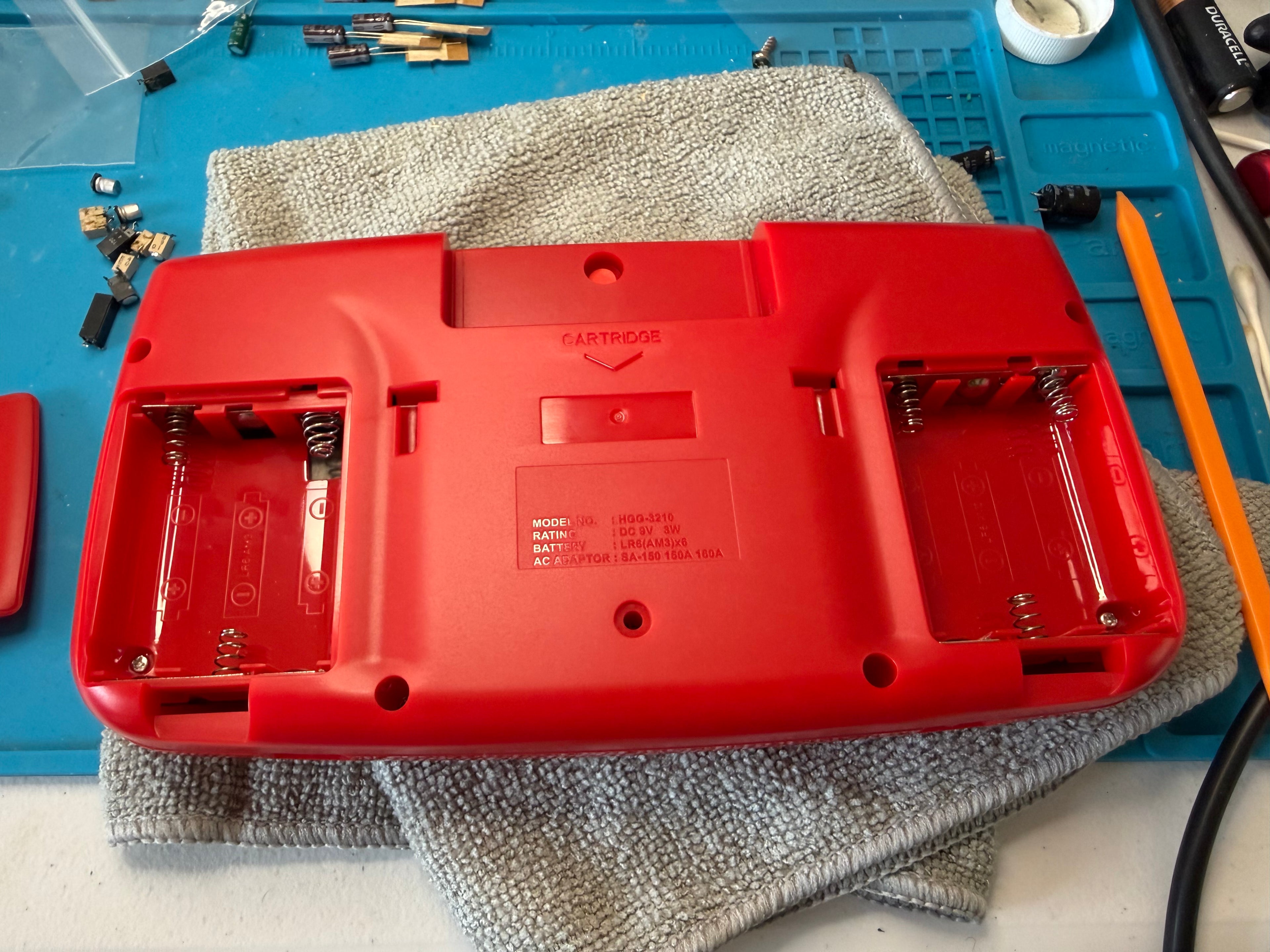 Custom Sega Game Gear w/ BennVenn HD IPS screen & full recap!